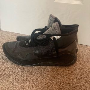 KD 12 Black Size 8 womens